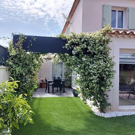 Maison Entiere Redessan Luaran gambar