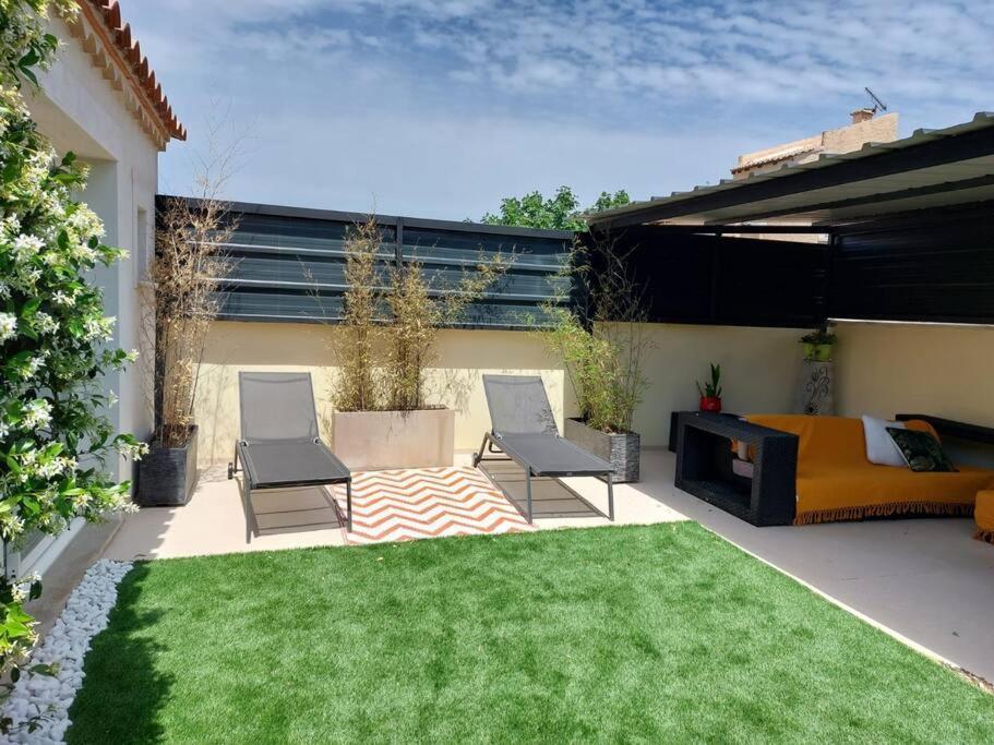 Maison Entiere Redessan Luaran gambar